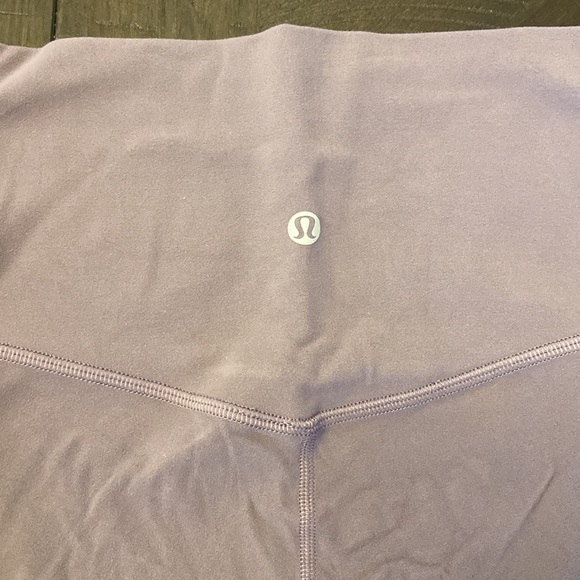 🍋Lululemon Align Crop🍋 - Picture 4 of 6
